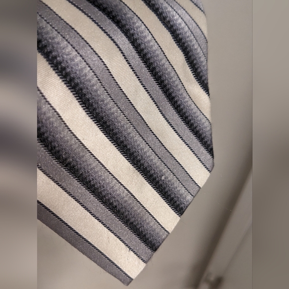 Pierre Cardin Tie - Picture 3 of 3